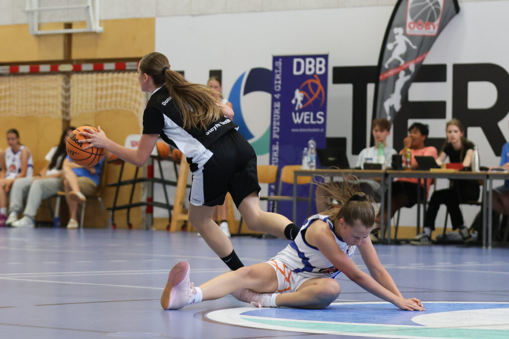 WU14 DBB Staplerprofi Basketgirls Wels - DBK Steyrer Young Witches 00151